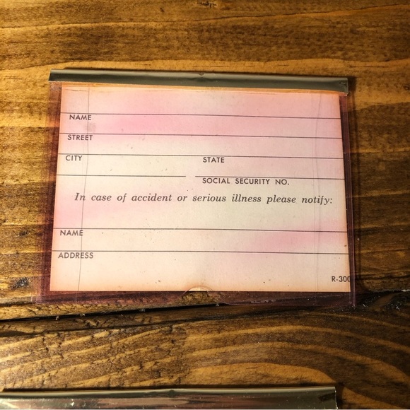 Rolf’s Vintage Red Cowhide Wallet/Coon Purse - Picture 7 of 13